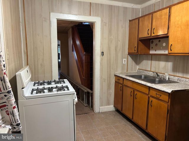 45-47 S MARKET ST, Shamokin, PA 17872