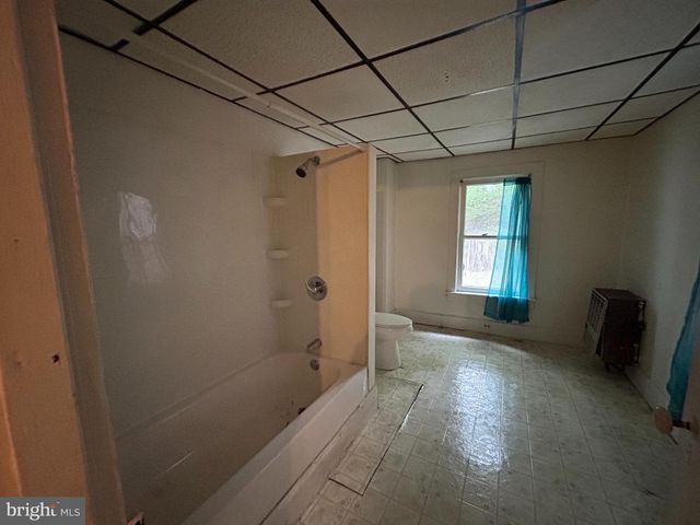 45-47 S MARKET ST, Shamokin, PA 17872