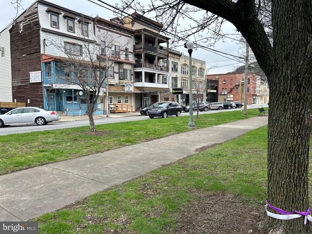 45-47 S MARKET ST, Shamokin, PA 17872