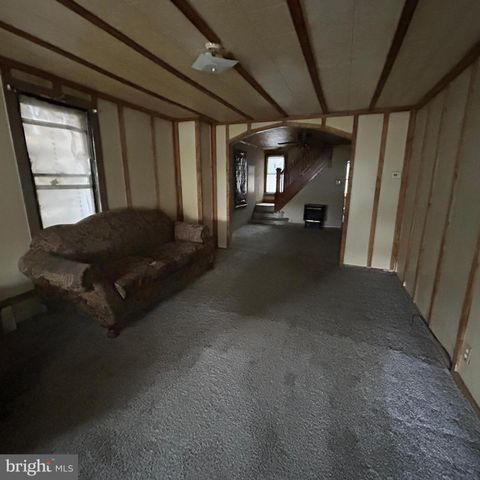 45-47 S MARKET ST, Shamokin, PA 17872