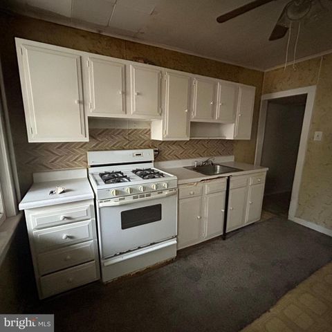 45-47 S MARKET ST, Shamokin, PA 17872