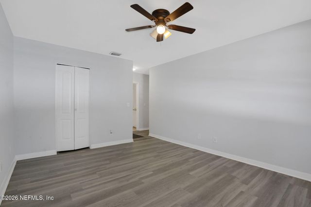 4325 PLAZA GATE Lane S 201, Jacksonville, FL 32217