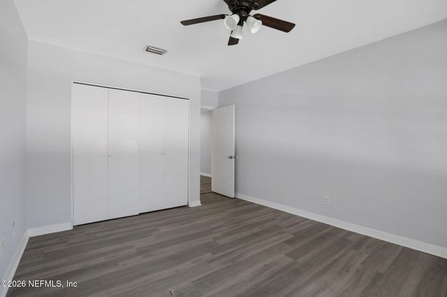 4325 PLAZA GATE Lane S 201, Jacksonville, FL 32217