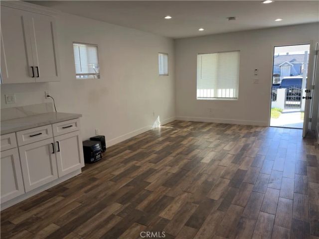 523 W 78th Street, Los Angeles, CA 90044