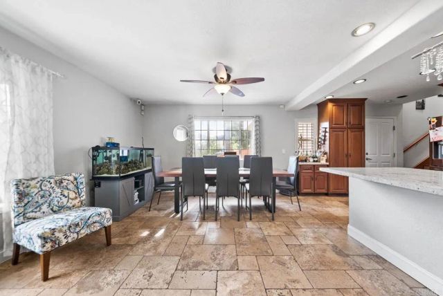 10820 Dutton Drive, La Mesa, CA 91941