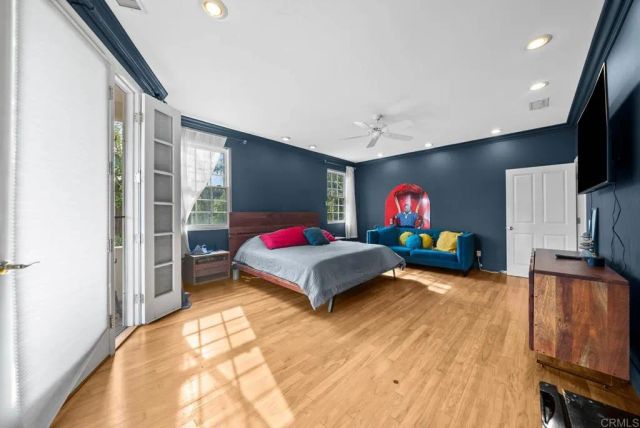 10820 Dutton Drive, La Mesa, CA 91941