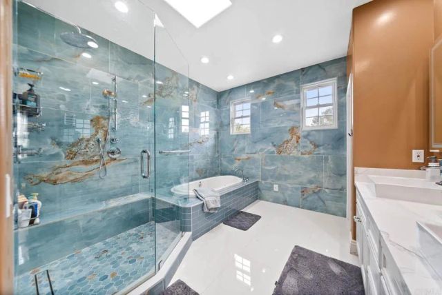 10820 Dutton Drive, La Mesa, CA 91941