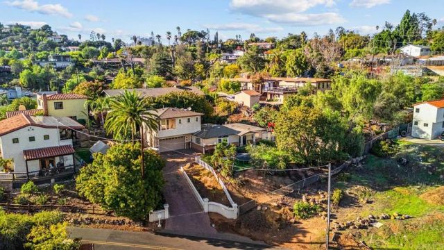 10820 Dutton Drive, La Mesa, CA 91941