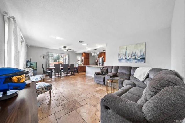 10820 Dutton Drive, La Mesa, CA 91941