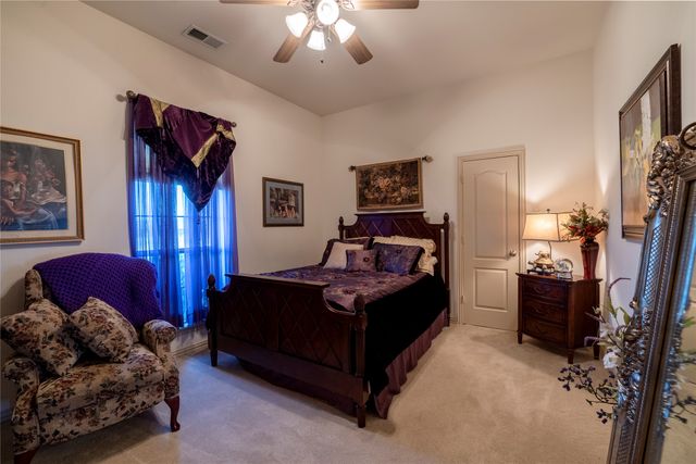 2722 W Alamosa Drive, Terrell, TX 75160