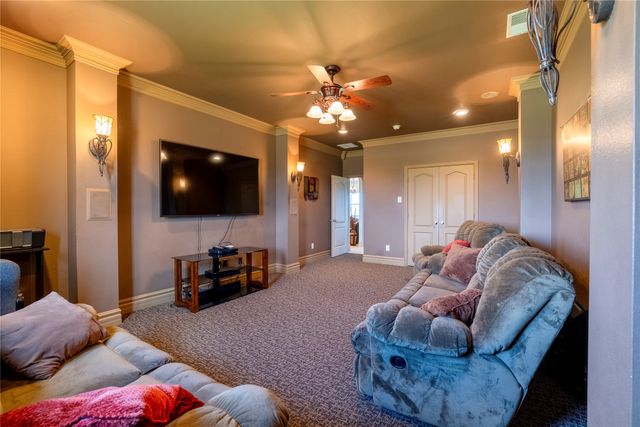 2722 W Alamosa Drive, Terrell, TX 75160