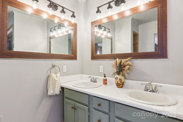 57 Bittersweet Trail, Canton, NC 28716