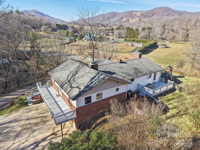 57 Bittersweet Trail, Canton, NC 28716