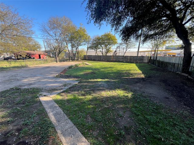 3248 S Llewellyn Avenue, Dallas, TX 75224