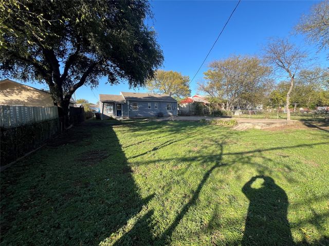 3248 S Llewellyn Avenue, Dallas, TX 75224