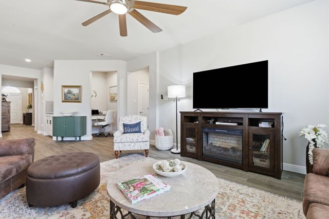 1104 Eastland Lane, Weatherford, TX 76087