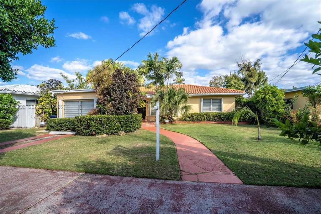 475 S Shore Dr, Miami Beach, FL 33141