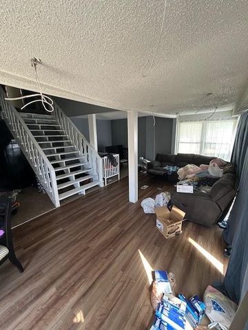 4930 Woodland Avenue, Kansas City, MO 64110