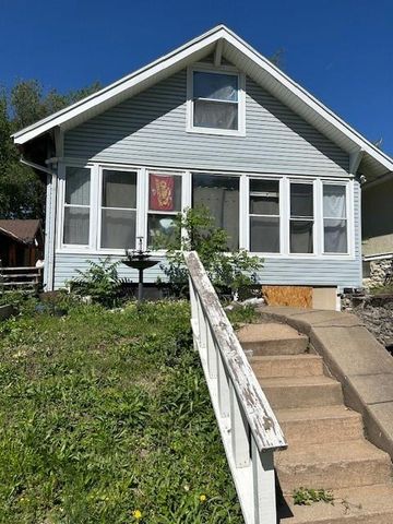 4930 Woodland Avenue, Kansas City, MO 64110