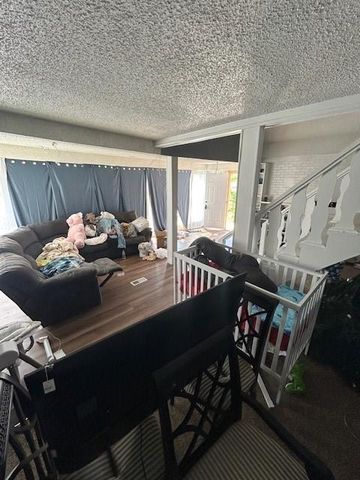 4930 Woodland Avenue, Kansas City, MO 64110