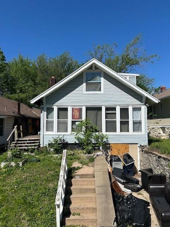 4930 Woodland Avenue, Kansas City, MO 64110
