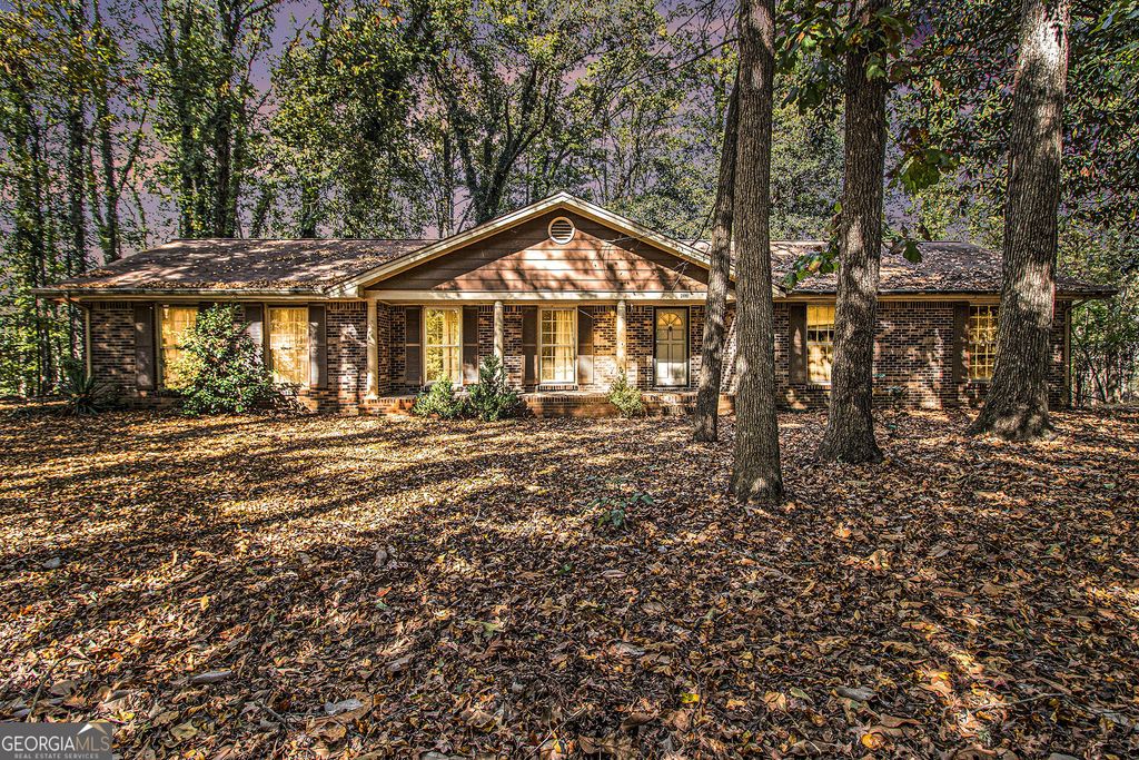 2881 Glenhaven Court SW, Conyers, GA 30094