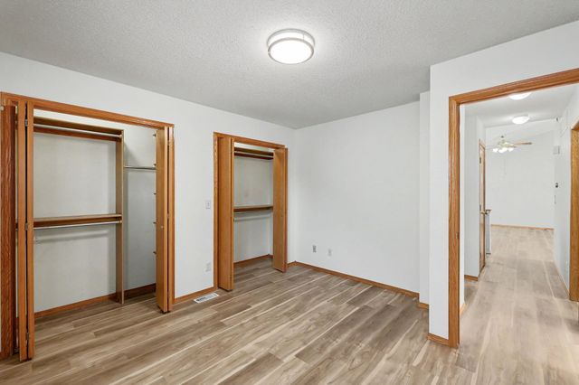 1920 S Leeanne Ln, Wichita, KS 67207
