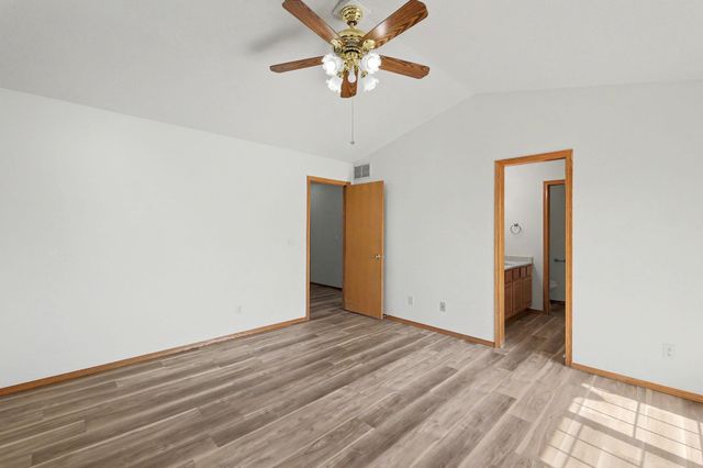 1920 S Leeanne Ln, Wichita, KS 67207