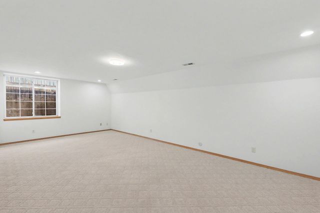 1920 S Leeanne Ln, Wichita, KS 67207
