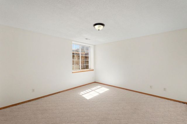 1920 S Leeanne Ln, Wichita, KS 67207