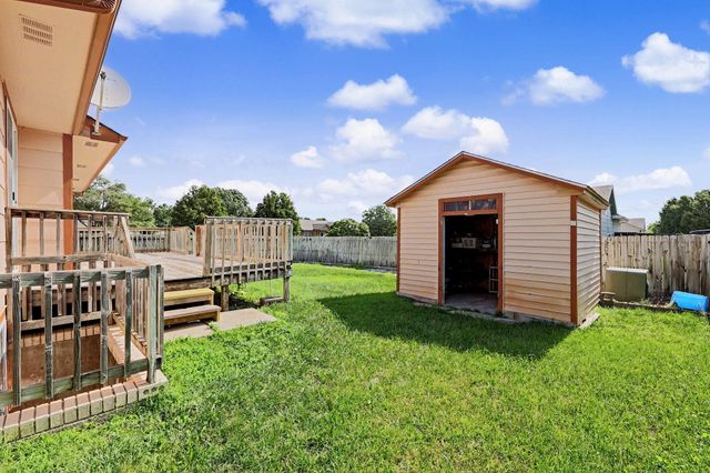 1920 S Leeanne Ln, Wichita, KS 67207