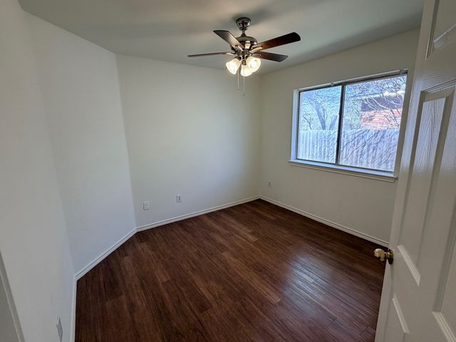 202 Vines Drive, Cedar Hill, TX 75104