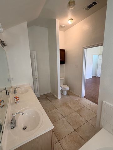 202 Vines Drive, Cedar Hill, TX 75104