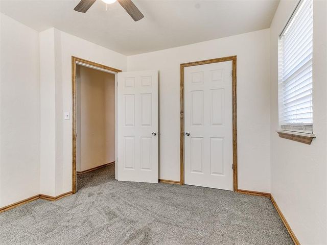 325 E Cedar Lane, Mustang, OK 73064