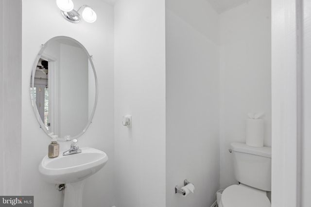 8012 BULLFINCH PL, White Plains, MD 20695