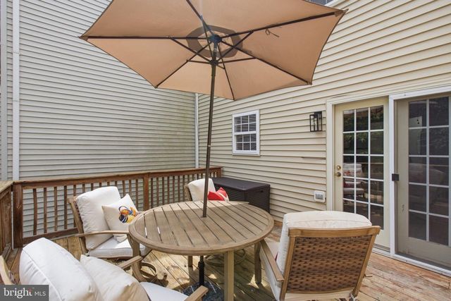8012 BULLFINCH PL, White Plains, MD 20695