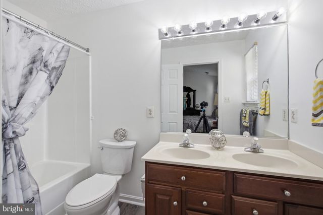 8012 BULLFINCH PL, White Plains, MD 20695