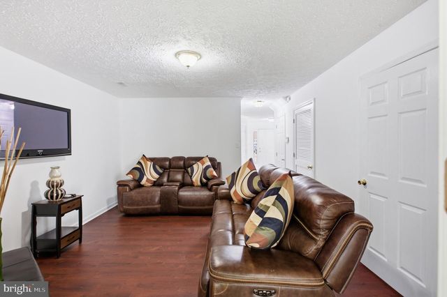8012 BULLFINCH PL, White Plains, MD 20695