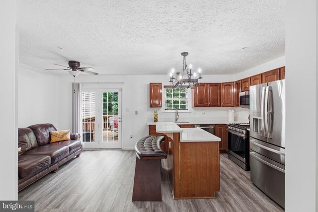 8012 BULLFINCH PL, White Plains, MD 20695
