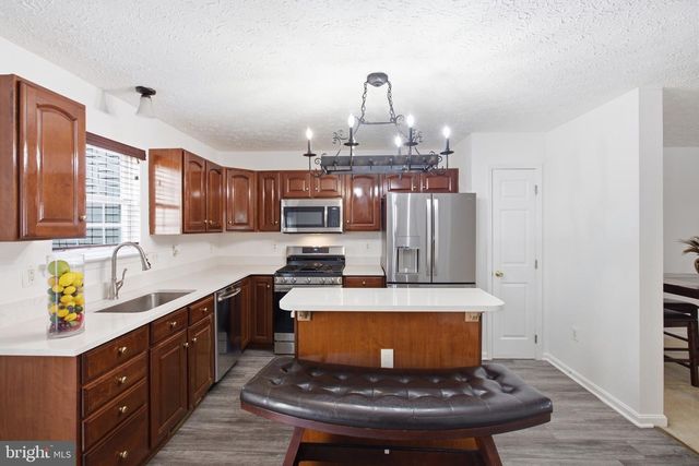 8012 BULLFINCH PL, White Plains, MD 20695