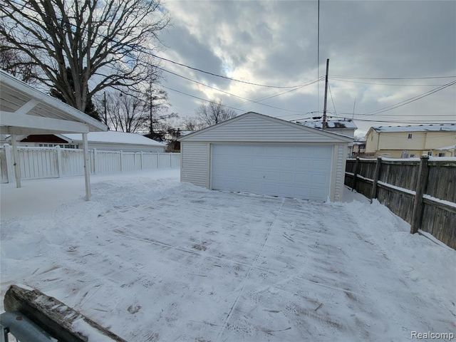 30022 White Street, Rockwood, MI 48173