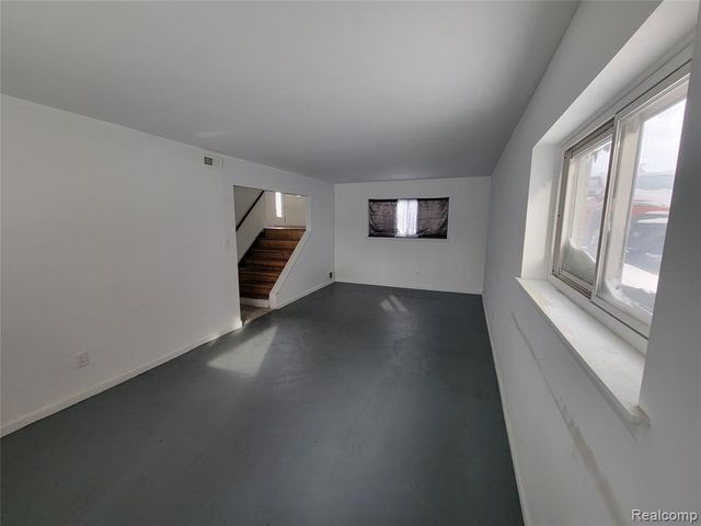 30022 White Street, Rockwood, MI 48173