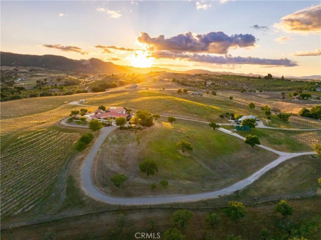 2325 Bella Tierra, Paso Robles, CA 93446