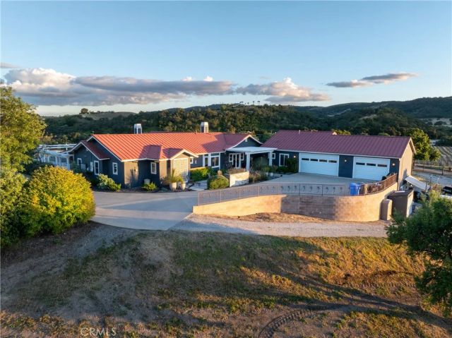 2325 Bella Tierra, Paso Robles, CA 93446