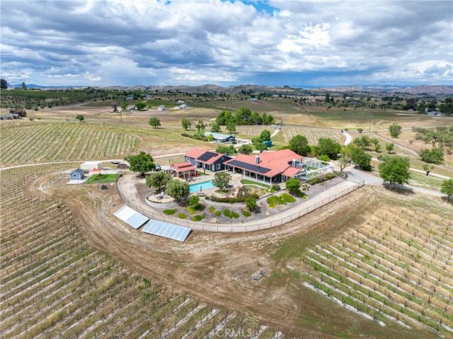 2325 Bella Tierra, Paso Robles, CA 93446