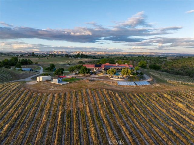 2325 Bella Tierra, Paso Robles, CA 93446