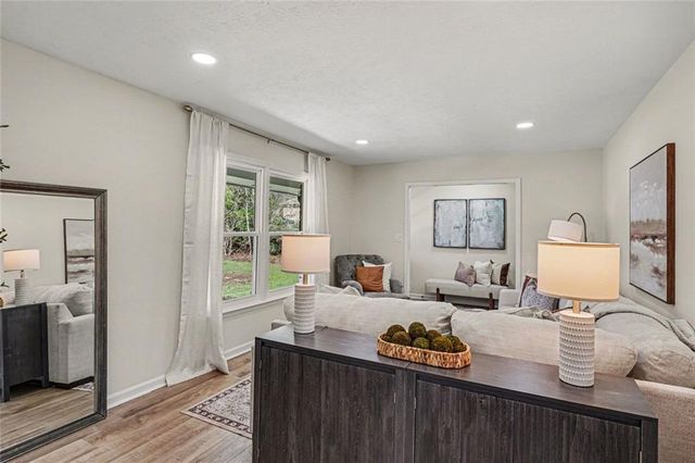 8832 Twin Oaks Drive, Jonesboro, GA 30236