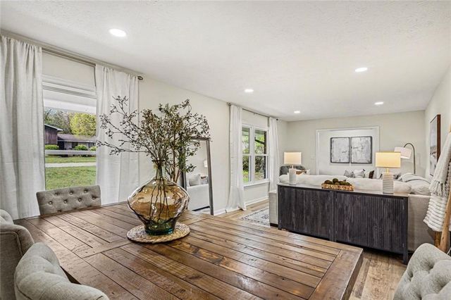 8832 Twin Oaks Drive, Jonesboro, GA 30236