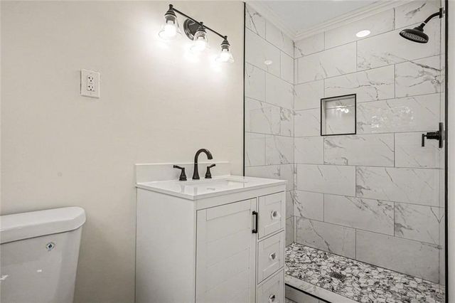 8832 Twin Oaks Drive, Jonesboro, GA 30236