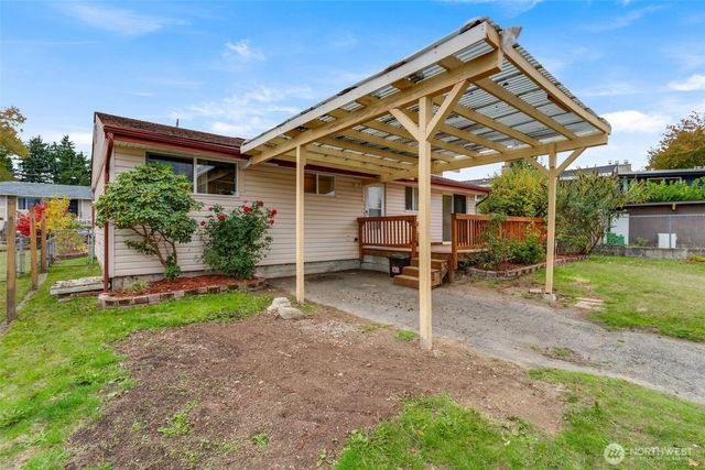 10664 63rd Avenue S, Seattle, WA 98178